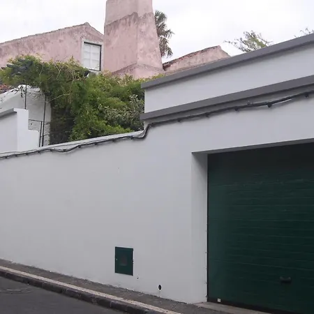 Quinta Glicinias Ponta Delgada (Sao Miguel)